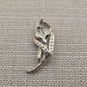 Sterling Silver Unique Floral Heavy Pin Brooch B703